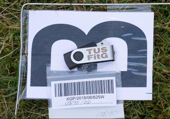 The USB Stick Found in the Grass EN Global screenshot 2